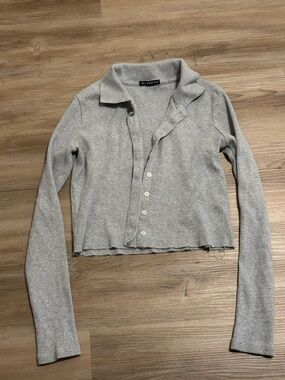 Brandy Melville Light Gray Button-Up Cropped Cardigan